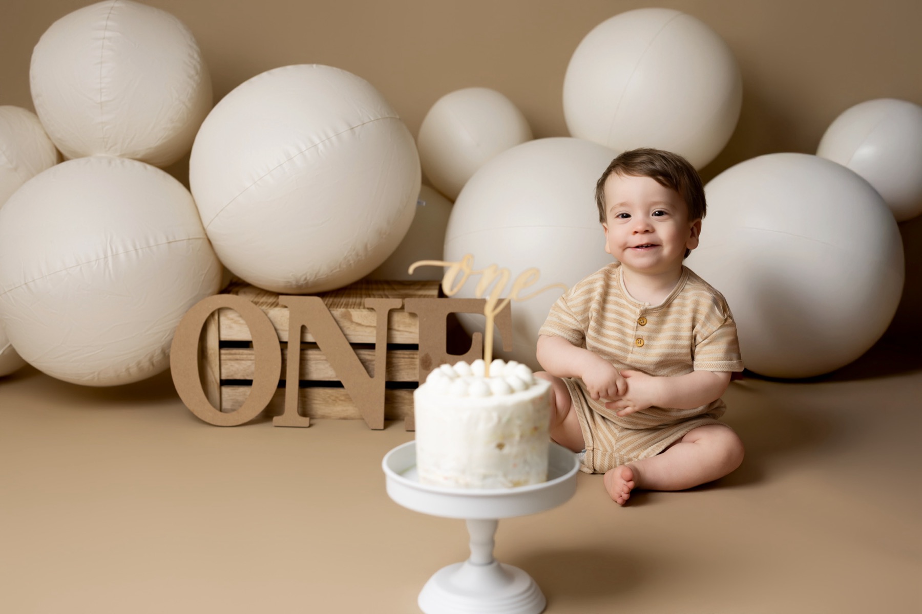 Cake smash photography Tampa FL